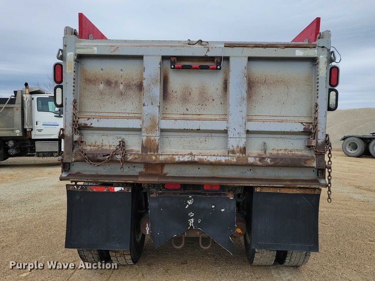 image for item NK9937 1994 Ford LT9000 dump truck