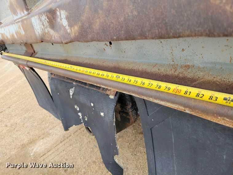 image for item NK9937 1994 Ford LT9000 dump truck