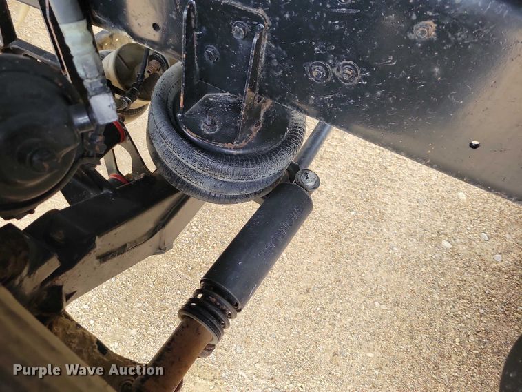 image for item NK9937 1994 Ford LT9000 dump truck