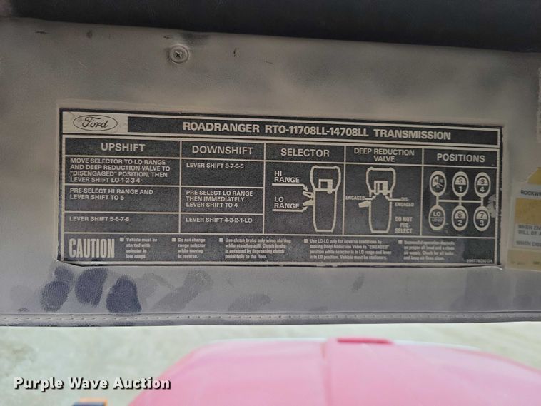 image for item NK9937 1994 Ford LT9000 dump truck