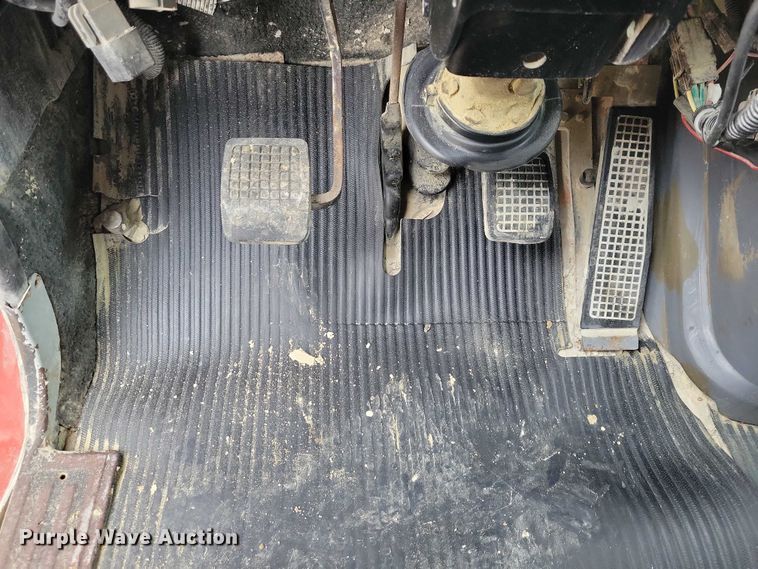 image for item NK9937 1994 Ford LT9000 dump truck