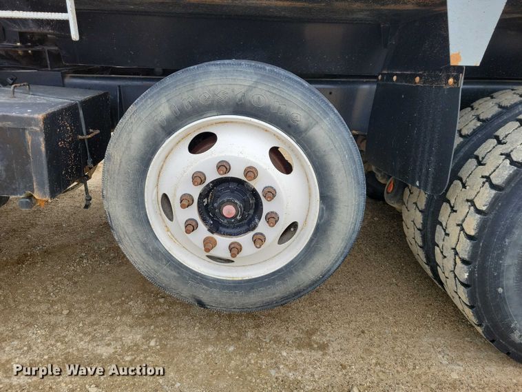 image for item NK9937 1994 Ford LT9000 dump truck