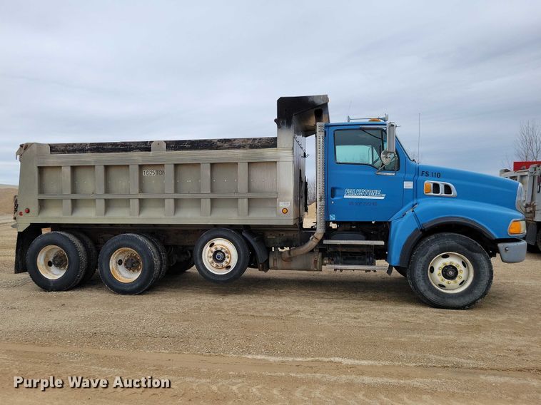 image for item NK9938 2007 Sterling LT9500 dump truck