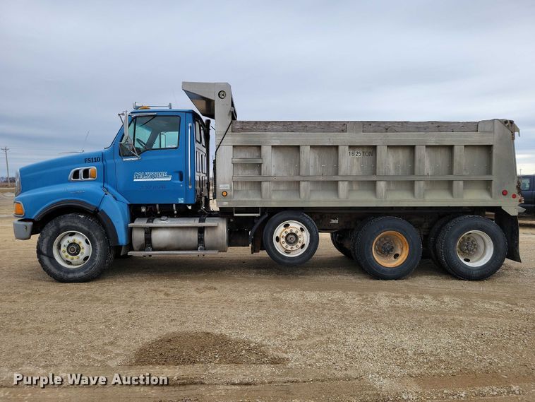 image for item NK9938 2007 Sterling LT9500 dump truck