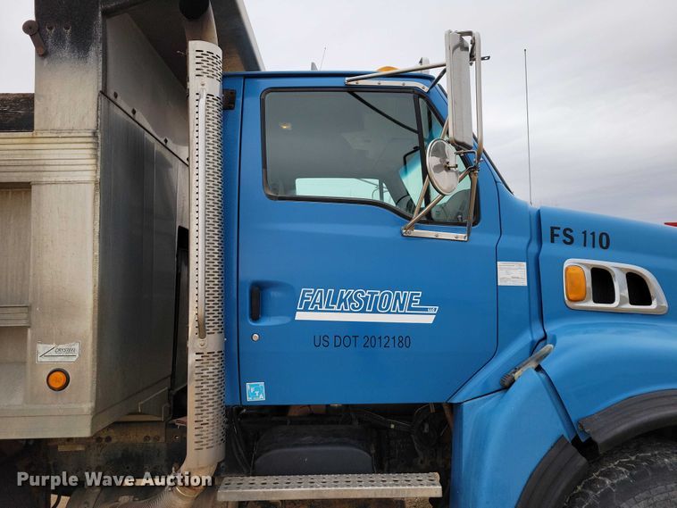 image for item NK9938 2007 Sterling LT9500 dump truck