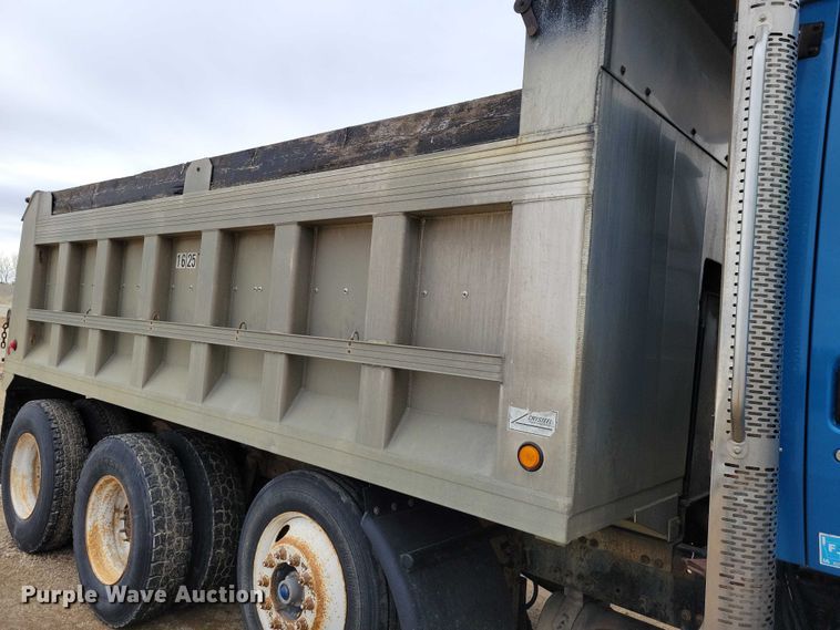 image for item NK9938 2007 Sterling LT9500 dump truck