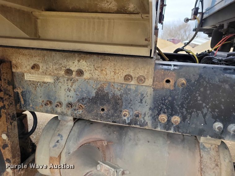 image for item NK9938 2007 Sterling LT9500 dump truck