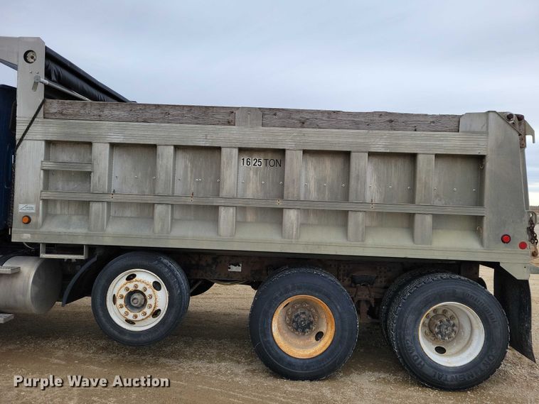 image for item NK9938 2007 Sterling LT9500 dump truck