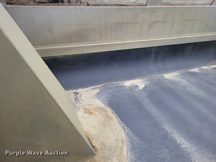 image for item NK9938 2007 Sterling LT9500 dump truck