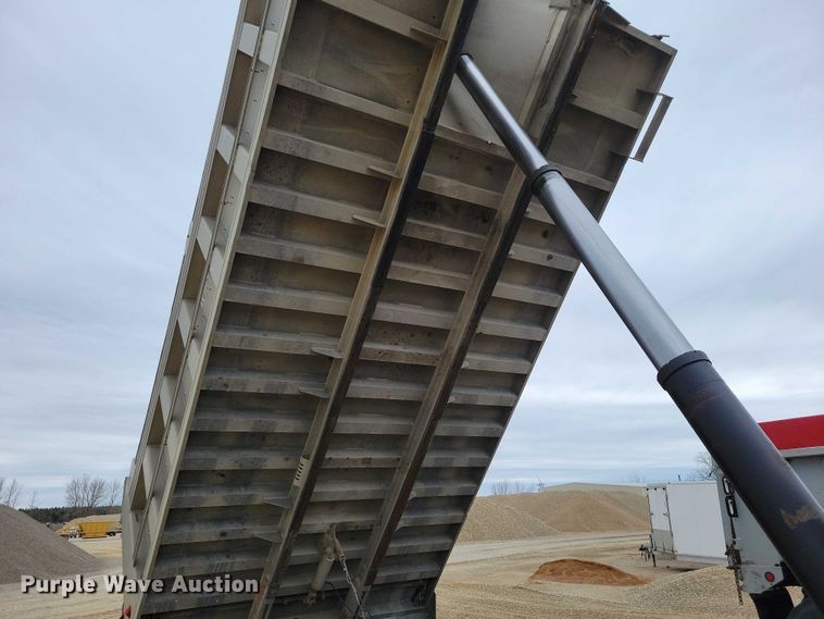 image for item NK9938 2007 Sterling LT9500 dump truck