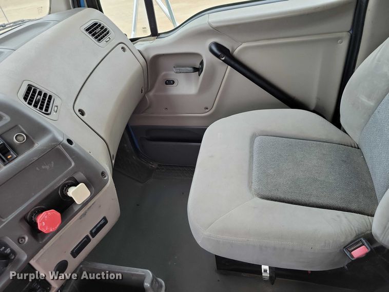 image for item NK9938 2007 Sterling LT9500 dump truck