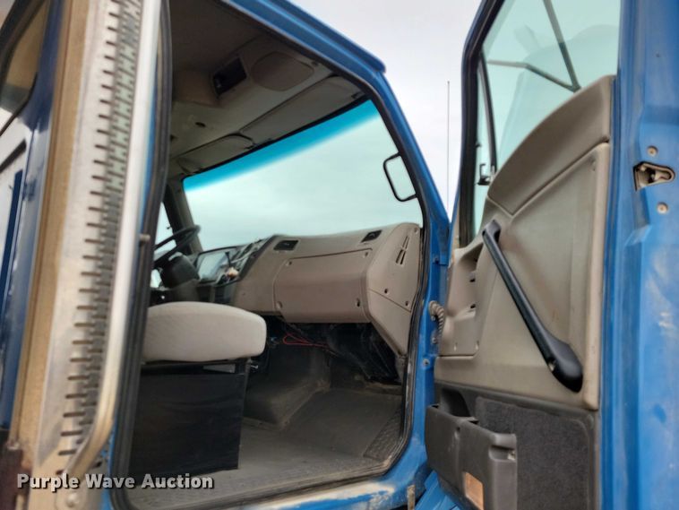 image for item NK9938 2007 Sterling LT9500 dump truck