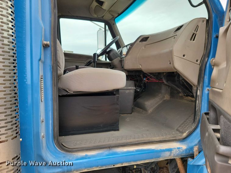 image for item NK9938 2007 Sterling LT9500 dump truck