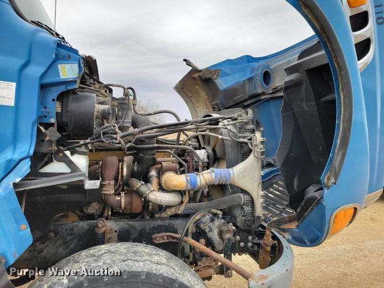 image for item NK9938 2007 Sterling LT9500 dump truck