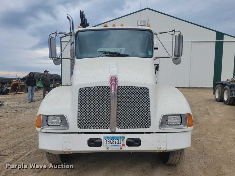 image for item NK9940 2005 Kenworth T300 utility / service truck