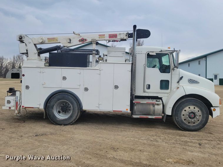 image for item NK9940 2005 Kenworth T300 utility / service truck