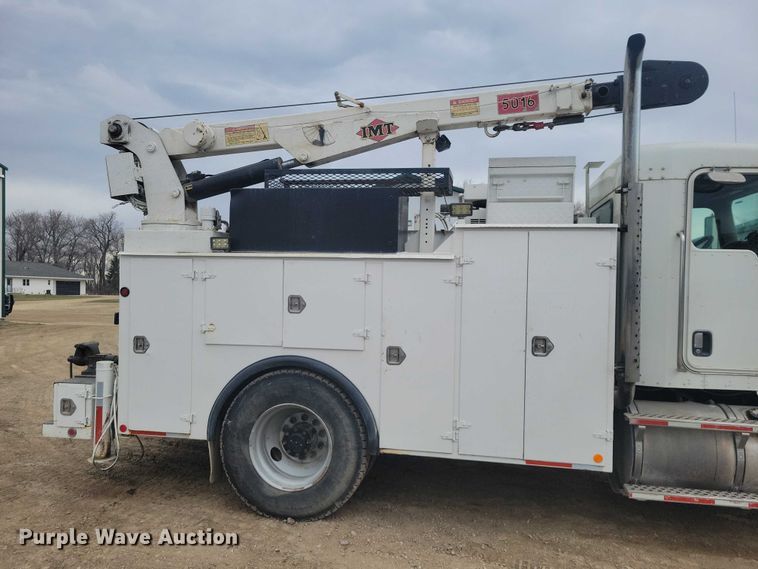 image for item NK9940 2005 Kenworth T300 utility / service truck