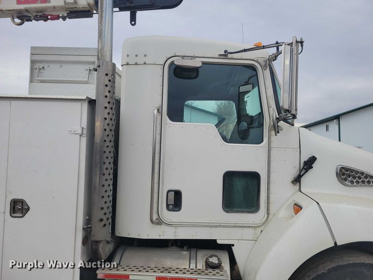 image for item NK9940 2005 Kenworth T300 utility / service truck