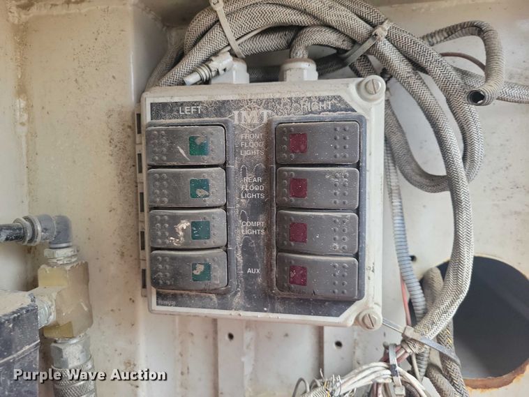 image for item NK9940 2005 Kenworth T300 utility / service truck