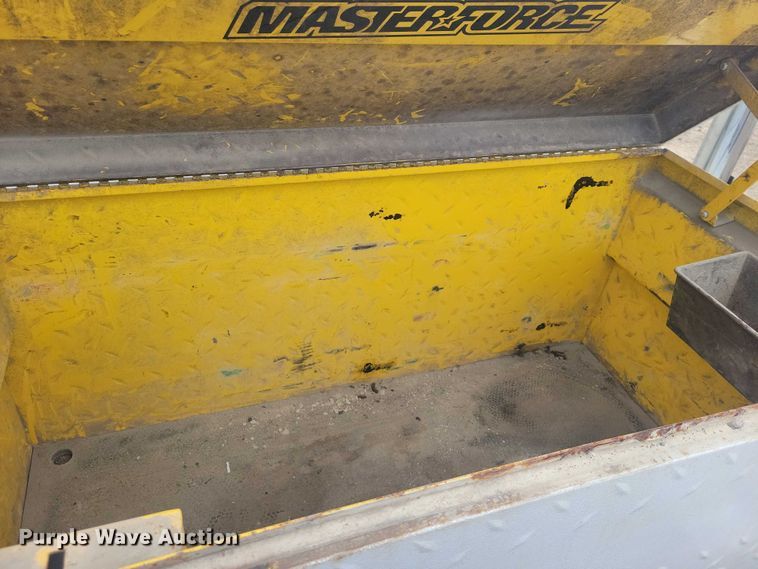 image for item NK9940 2005 Kenworth T300 utility / service truck