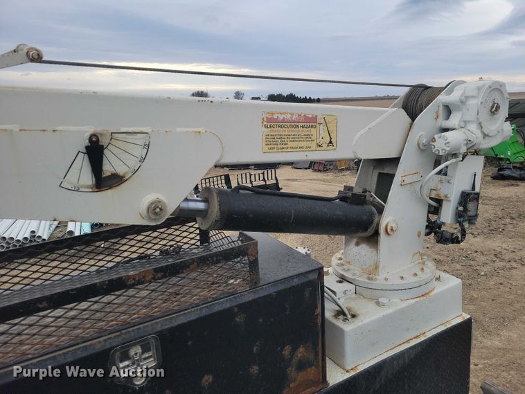 image for item NK9940 2005 Kenworth T300 utility / service truck