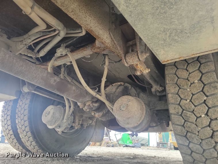 image for item NK9940 2005 Kenworth T300 utility / service truck