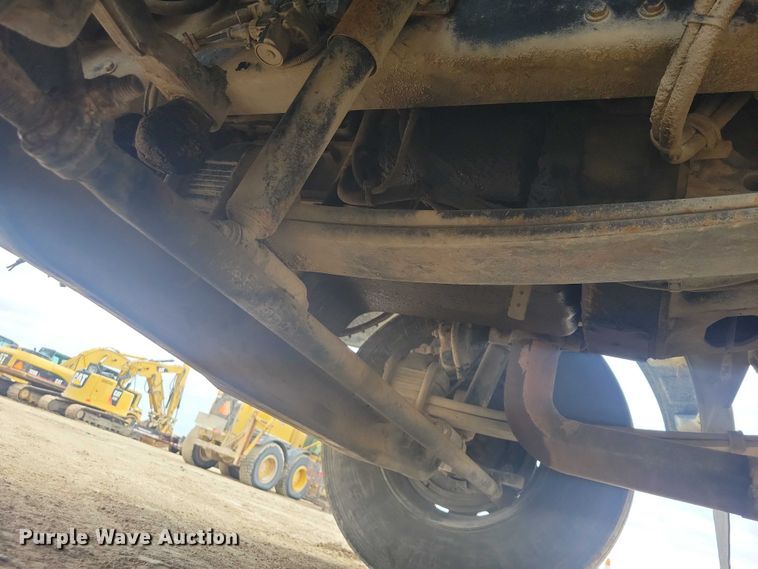 image for item NK9940 2005 Kenworth T300 utility / service truck