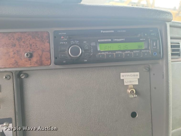 image for item NK9940 2005 Kenworth T300 utility / service truck