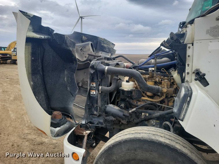 image for item NK9940 2005 Kenworth T300 utility / service truck