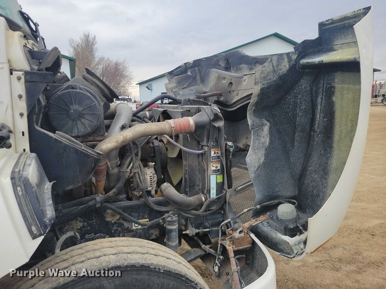 image for item NK9940 2005 Kenworth T300 utility / service truck