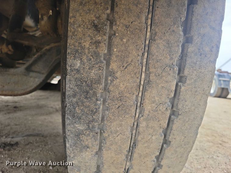 image for item NK9940 2005 Kenworth T300 utility / service truck