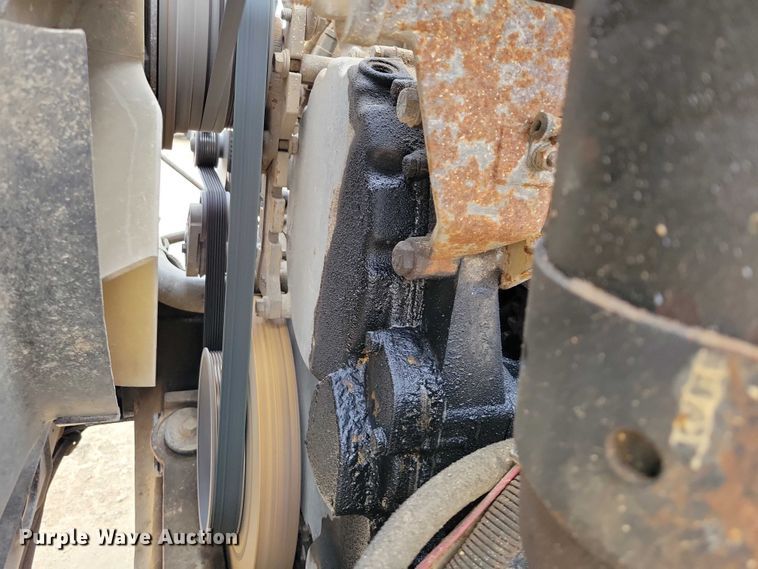 image for item NK9941 1996 International F-2674 hook lift truck