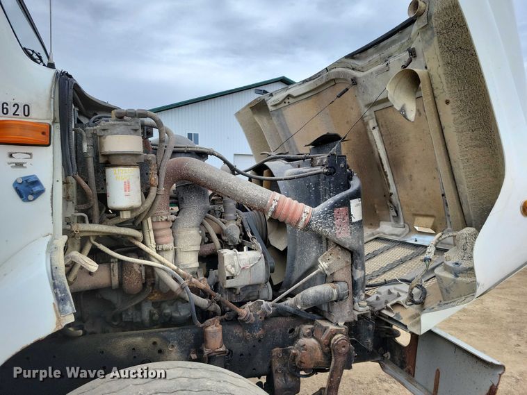 image for item NK9941 1996 International F-2674 hook lift truck