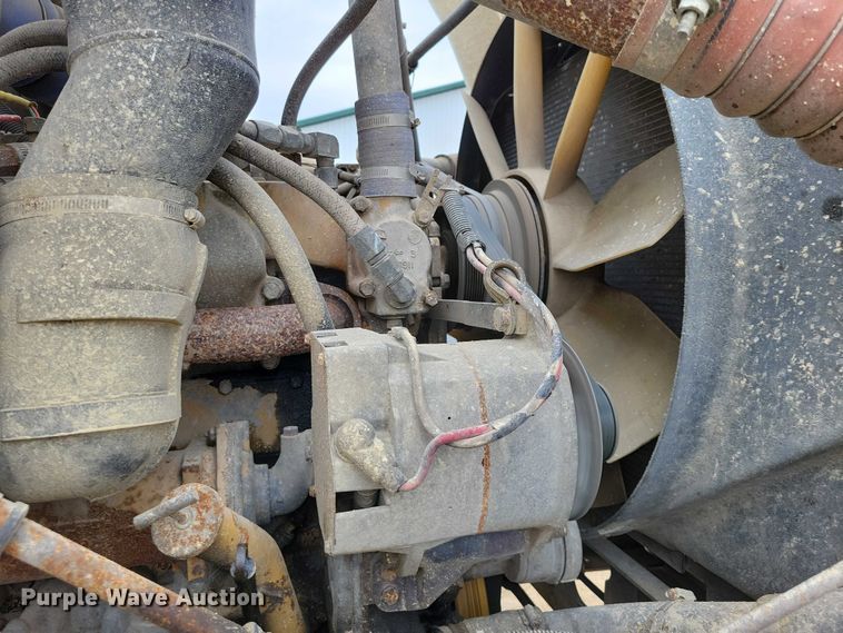 image for item NK9941 1996 International F-2674 hook lift truck