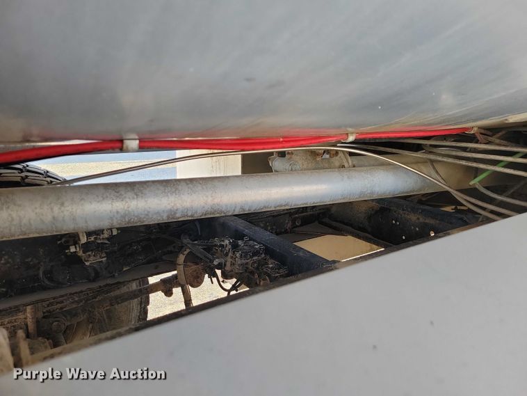 image for item NK9942 2001 Kenworth  T300 fuel truck