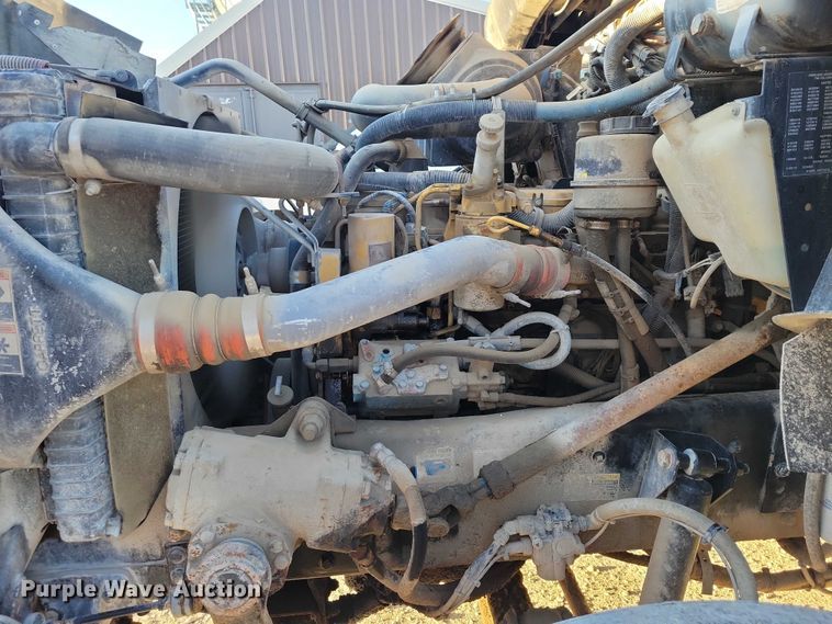image for item NK9942 2001 Kenworth  T300 fuel truck