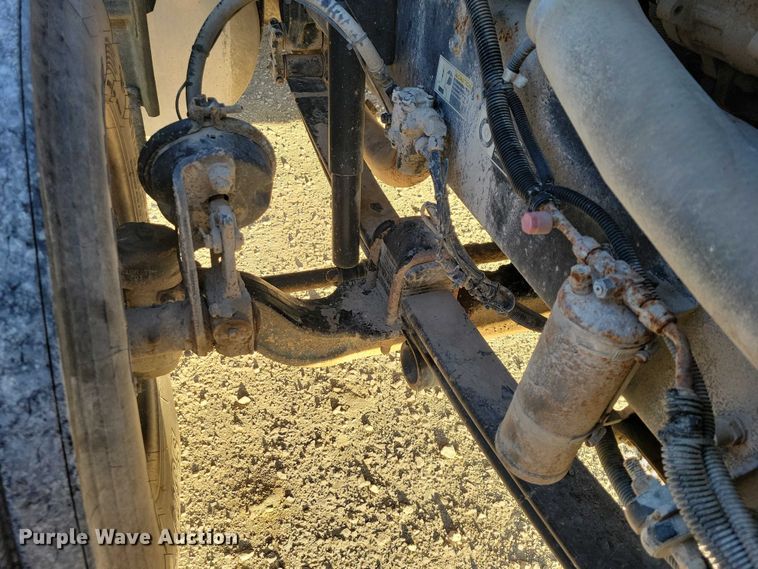 image for item NK9942 2001 Kenworth  T300 fuel truck