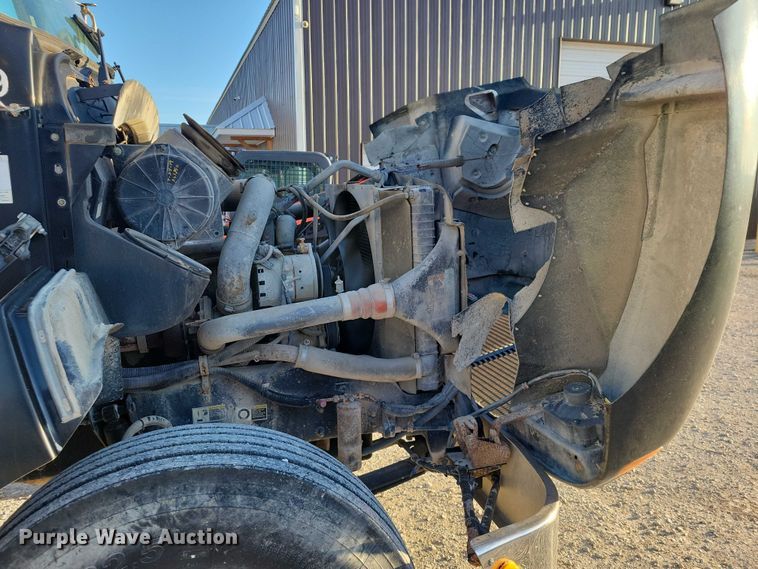 image for item NK9942 2001 Kenworth  T300 fuel truck