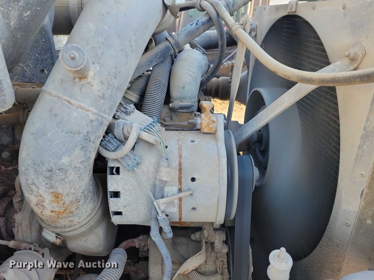 image for item NK9942 2001 Kenworth  T300 fuel truck