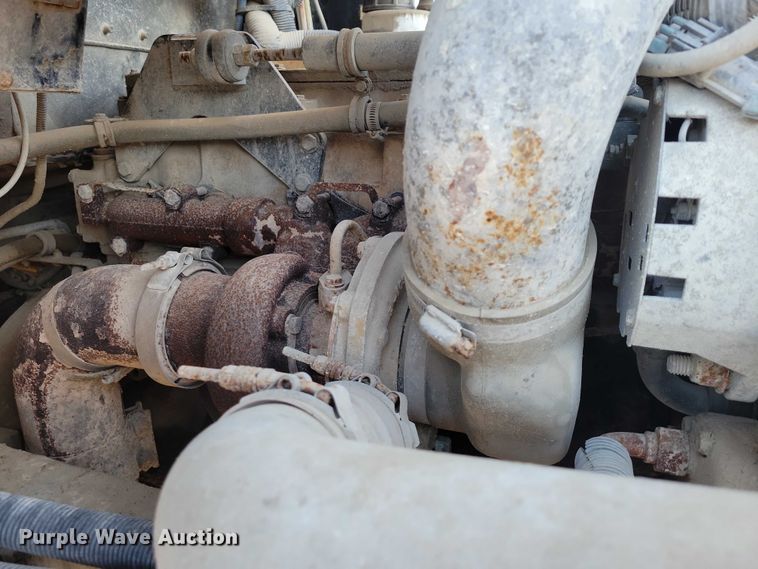 image for item NK9942 2001 Kenworth  T300 fuel truck