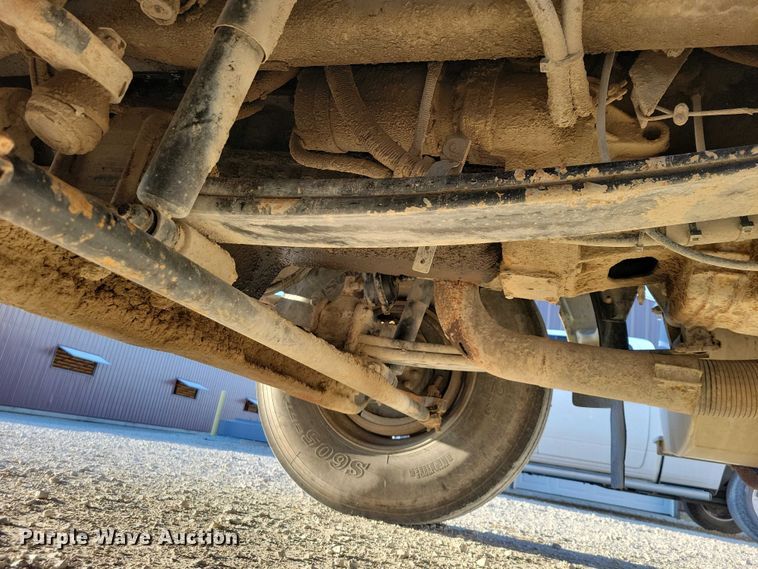 image for item NK9942 2001 Kenworth  T300 fuel truck