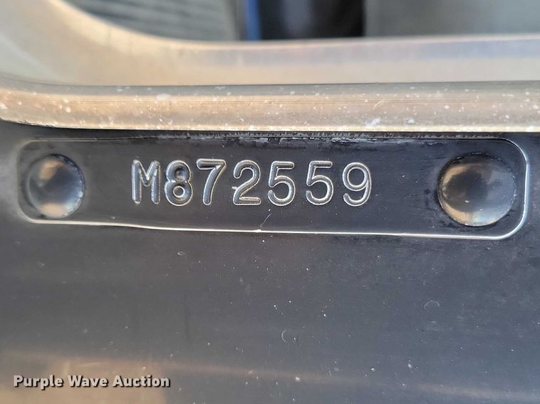 image for item NK9942 2001 Kenworth  T300 fuel truck