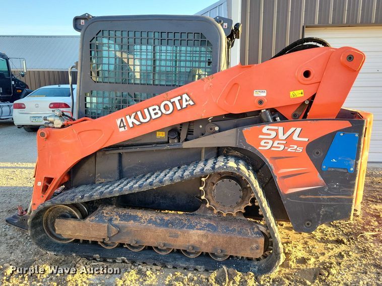 image for item NK9943 2019 Kubota SVL 95-2S tracked skid steer loader