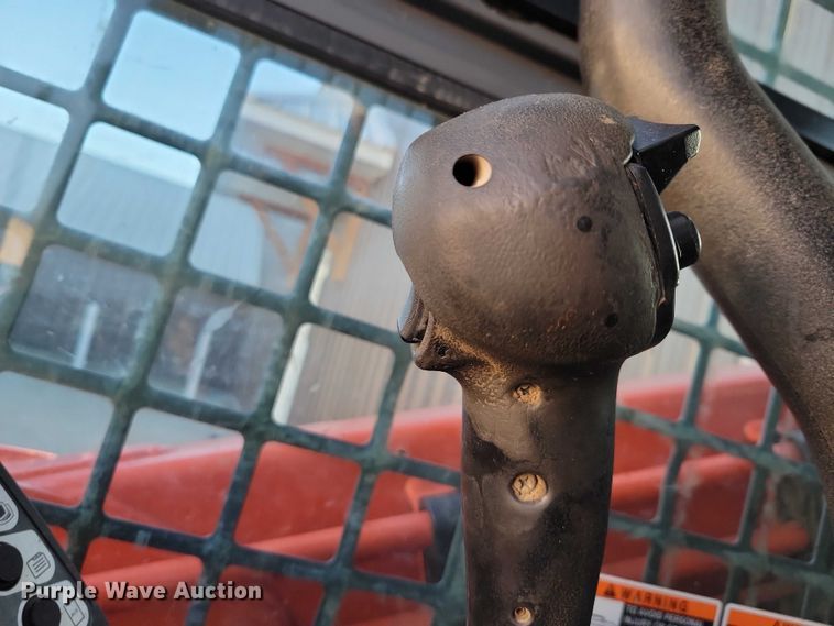 image for item NK9943 2019 Kubota SVL 95-2S tracked skid steer loader