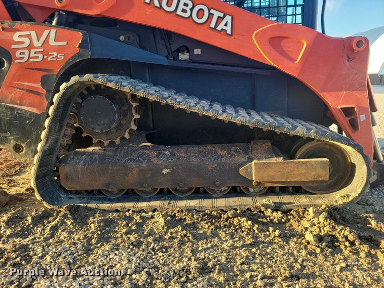 image for item NK9943 2019 Kubota SVL 95-2S tracked skid steer loader
