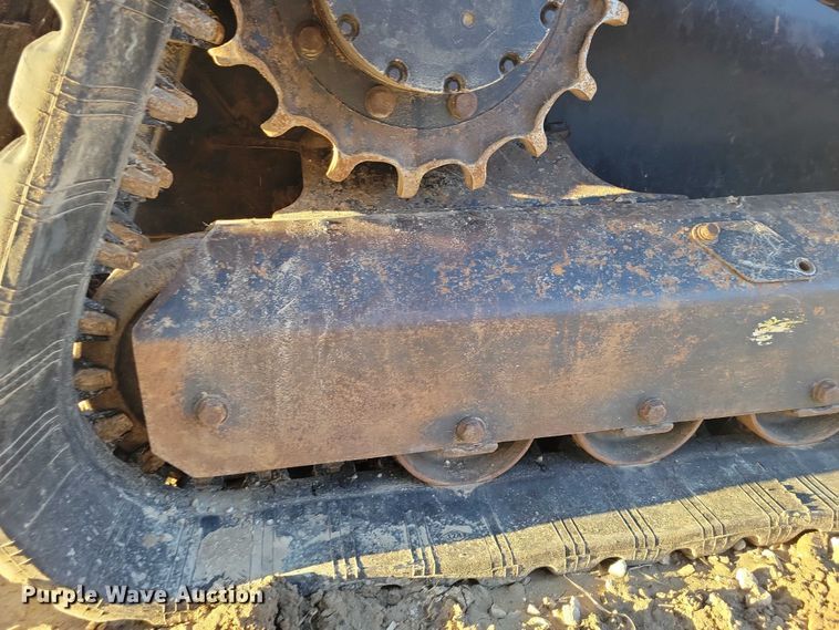 image for item NK9943 2019 Kubota SVL 95-2S tracked skid steer loader