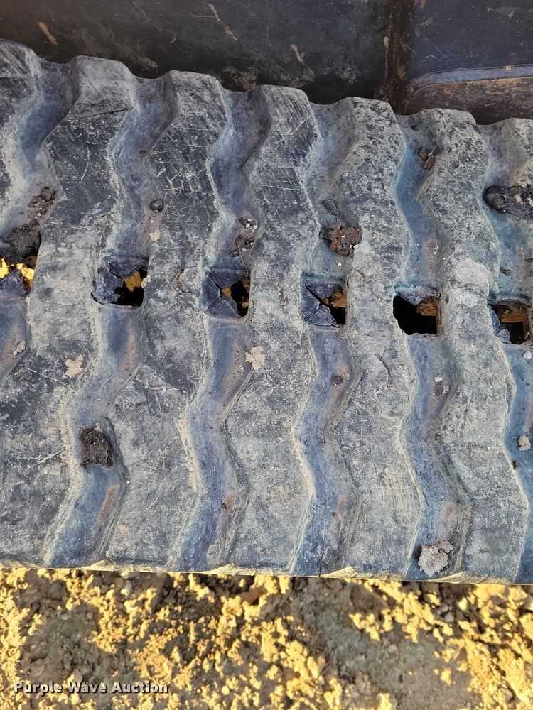 image for item NK9943 2019 Kubota SVL 95-2S tracked skid steer loader