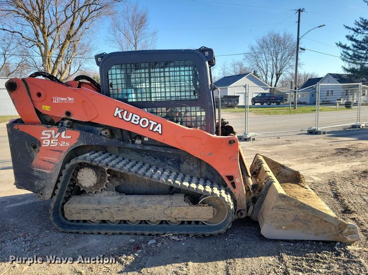 image for item NK9944 2019 Kubota  SVL 95-2S tracked skid steer loader