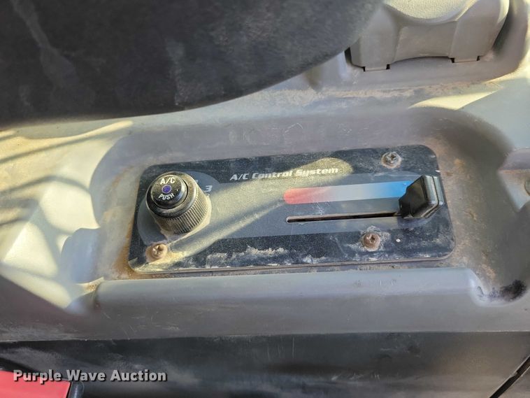 image for item NK9944 2019 Kubota  SVL 95-2S tracked skid steer loader