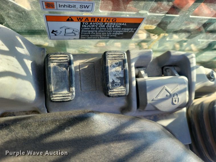 image for item NK9944 2019 Kubota  SVL 95-2S tracked skid steer loader